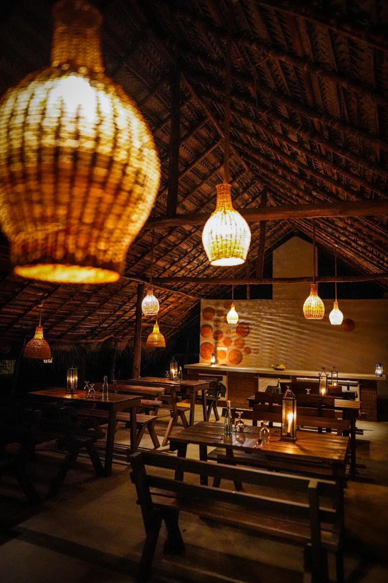 River Glamping By Gaga Bees Udawalawe Exterior photo