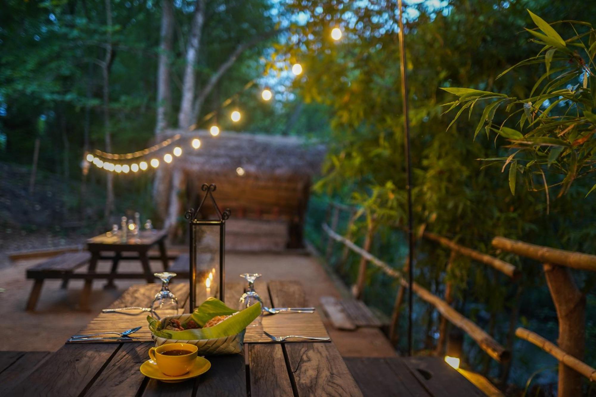 River Glamping By Gaga Bees Udawalawe Exterior photo